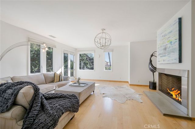 426 Nyes Place, Laguna Beach, CA 92651