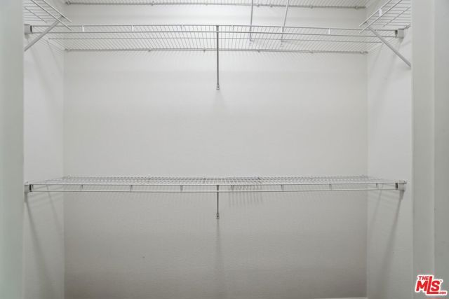 6400 Crescent Park 301, Los Angeles, CA 90094