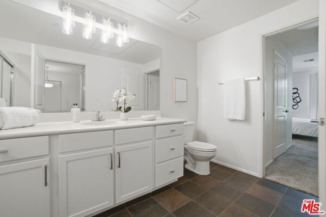 6400 Crescent Park 301, Los Angeles, CA 90094