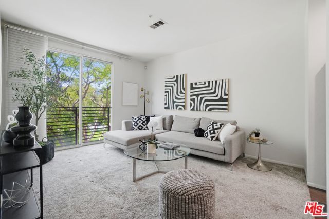 6400 Crescent Park 301, Los Angeles, CA 90094