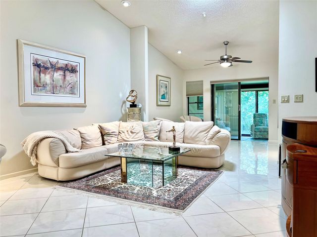 10630 Beach Palm Ct B, Boynton Beach, FL 33437