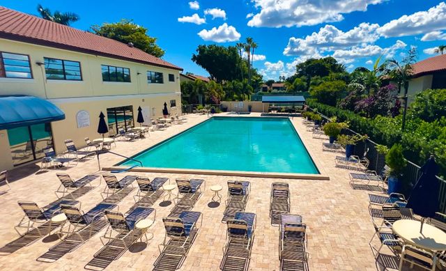 10630 Beach Palm Ct B, Boynton Beach, FL 33437