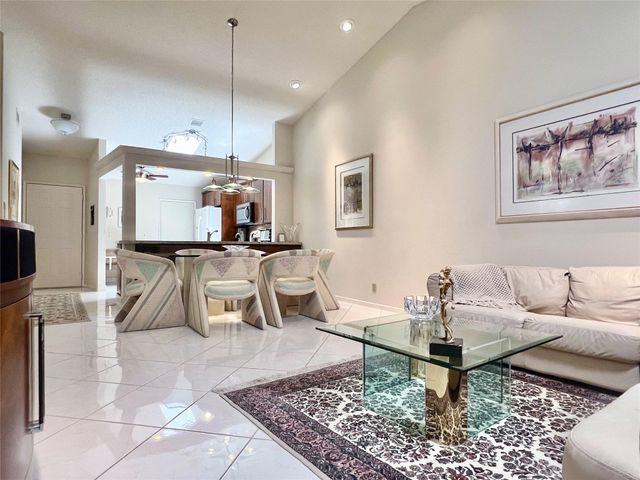 10630 Beach Palm Ct B, Boynton Beach, FL 33437