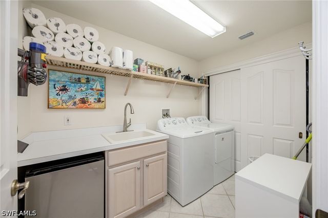 8200 Saratoga DR 401, Naples, FL 34113