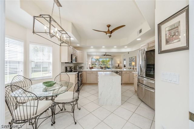 8200 Saratoga DR 401, Naples, FL 34113