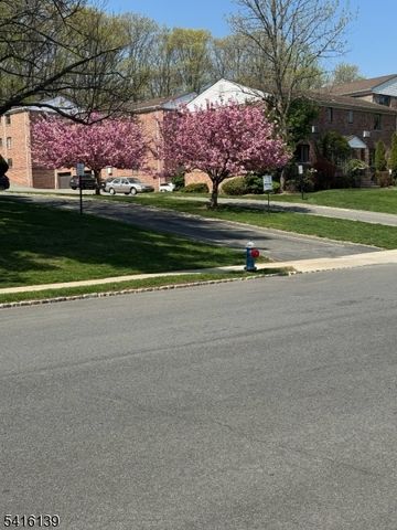 10 Troy Dr 10A, Springfield Twp., NJ 07081