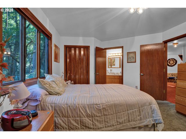 434 E 39TH Ave, Eugene, OR 97405