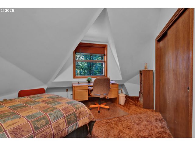 434 E 39TH Ave, Eugene, OR 97405