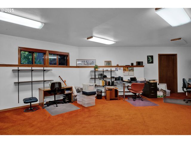 434 E 39TH Ave, Eugene, OR 97405