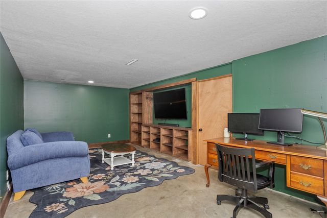 310 Ashworth Drive, Waukee, IA 50263