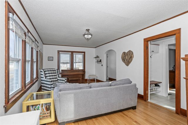 310 Ashworth Drive, Waukee, IA 50263