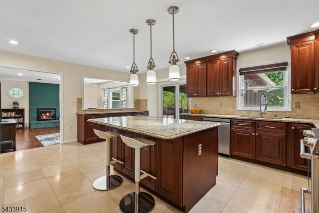 45 Adams Dr, Montgomery Twp., NJ 08502
