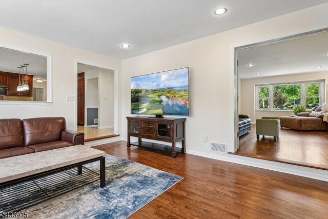 45 Adams Dr, Montgomery Twp., NJ 08502