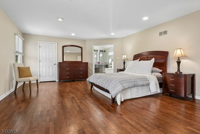 45 Adams Dr, Montgomery Twp., NJ 08502