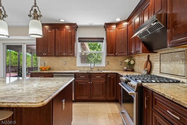45 Adams Dr, Montgomery Twp., NJ 08502