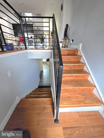 3559 NOTTINGHAM LN, Philadelphia, PA 19114