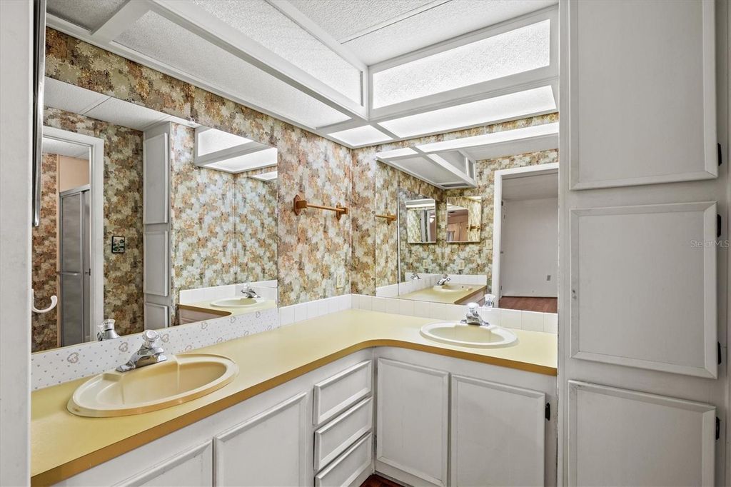 Image 22 of property listing at 5316 53RD AVENUE E K28, Bradenton, FL 34203