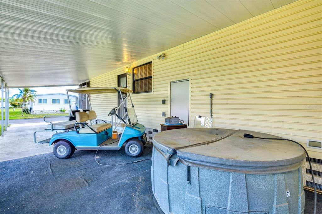 Image 37 of property listing at 5316 53RD AVENUE E K28, Bradenton, FL 34203