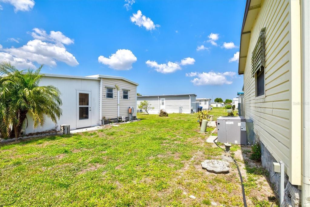 Image 40 of property listing at 5316 53RD AVENUE E K28, Bradenton, FL 34203