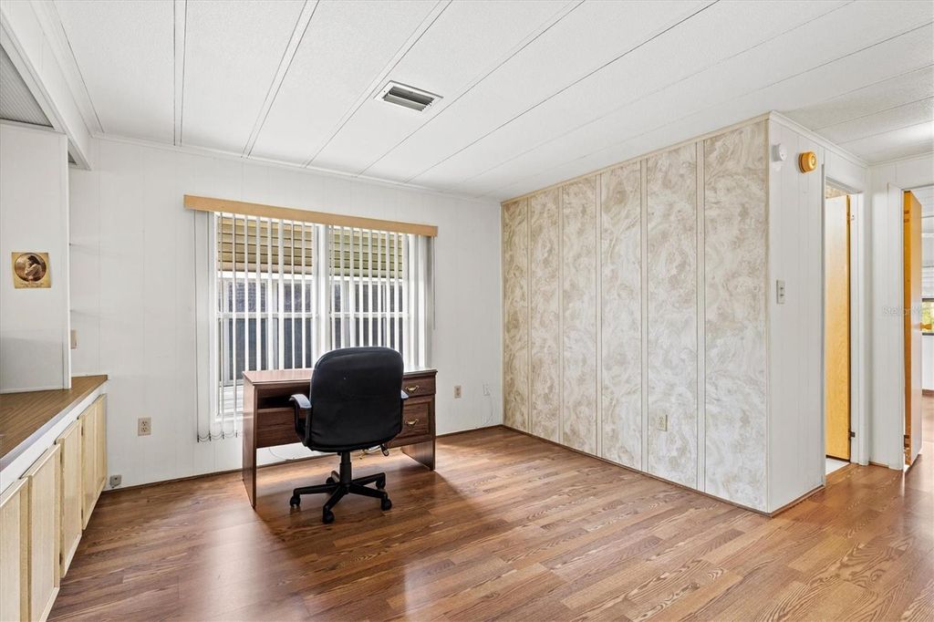 Image 10 of property listing at 5316 53RD AVENUE E K28, Bradenton, FL 34203