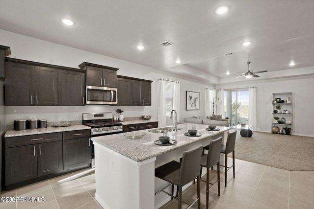 194 Lydia Street, Santa Teresa, NM 88008