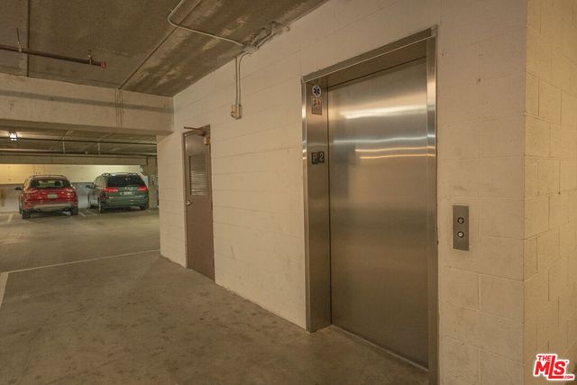 626 E Orange Grove Avenue 105, Burbank, CA 91501
