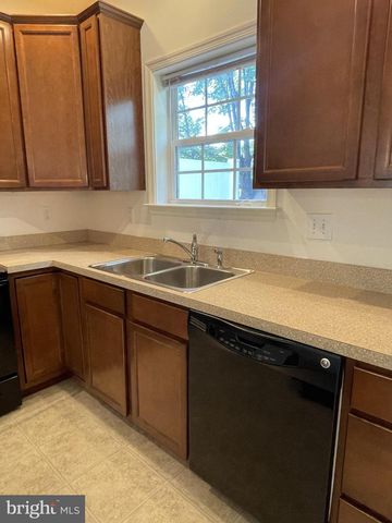 56 CASTEEL DR, Martinsburg, WV 25404