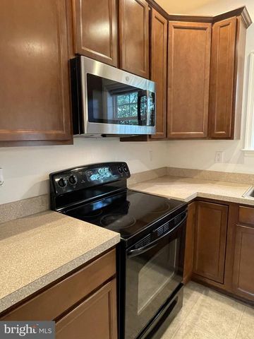 56 CASTEEL DR, Martinsburg, WV 25404