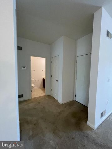 56 CASTEEL DR, Martinsburg, WV 25404
