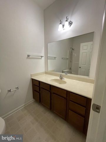 56 CASTEEL DR, Martinsburg, WV 25404