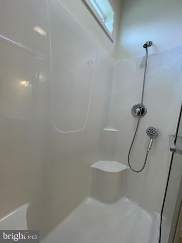 56 CASTEEL DR, Martinsburg, WV 25404