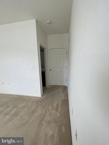 56 CASTEEL DR, Martinsburg, WV 25404
