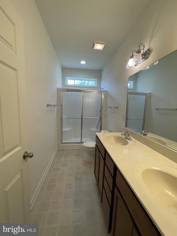 56 CASTEEL DR, Martinsburg, WV 25404