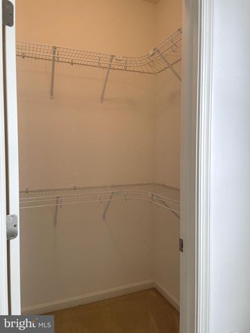 56 CASTEEL DR, Martinsburg, WV 25404