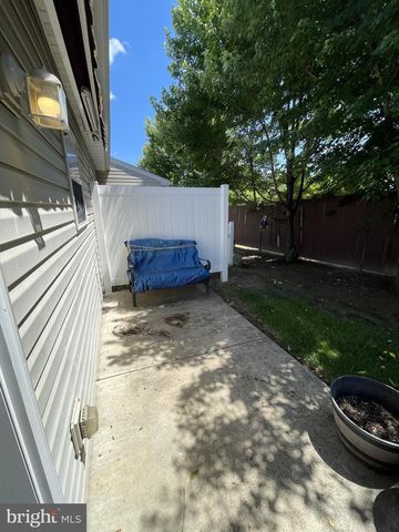 56 CASTEEL DR, Martinsburg, WV 25404