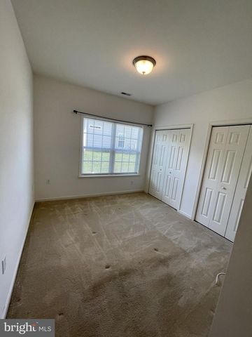 56 CASTEEL DR, Martinsburg, WV 25404