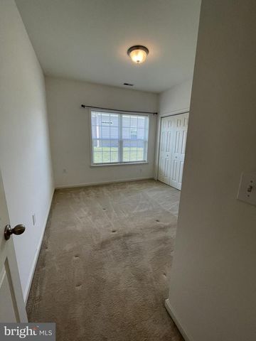 56 CASTEEL DR, Martinsburg, WV 25404