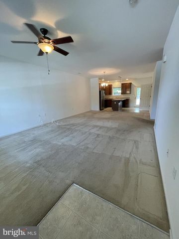 56 CASTEEL DR, Martinsburg, WV 25404