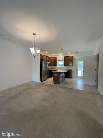 56 CASTEEL DR, Martinsburg, WV 25404