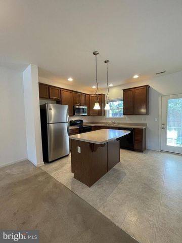 56 CASTEEL DR, Martinsburg, WV 25404