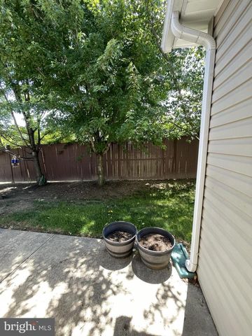 56 CASTEEL DR, Martinsburg, WV 25404