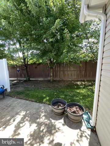 56 CASTEEL DR, Martinsburg, WV 25404