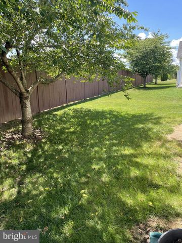 56 CASTEEL DR, Martinsburg, WV 25404