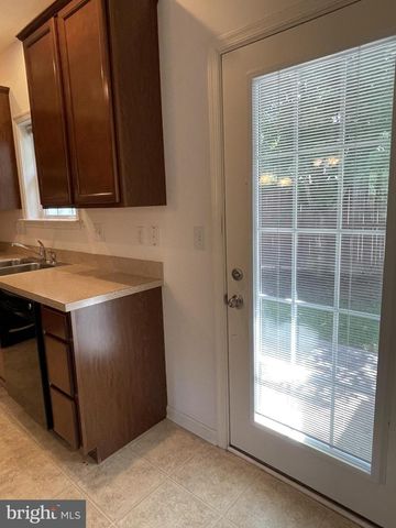 56 CASTEEL DR, Martinsburg, WV 25404