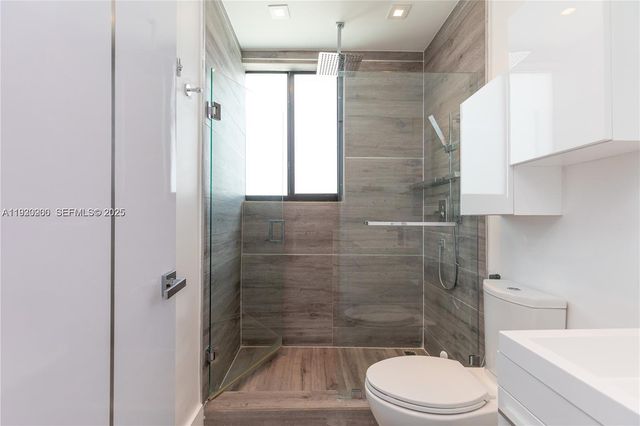 1150 98th St 10, Bay Harbor Islands, FL 33154