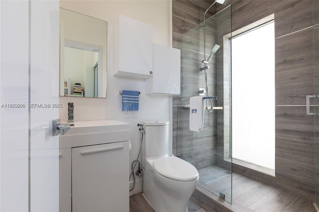 1150 98th St 10, Bay Harbor Islands, FL 33154