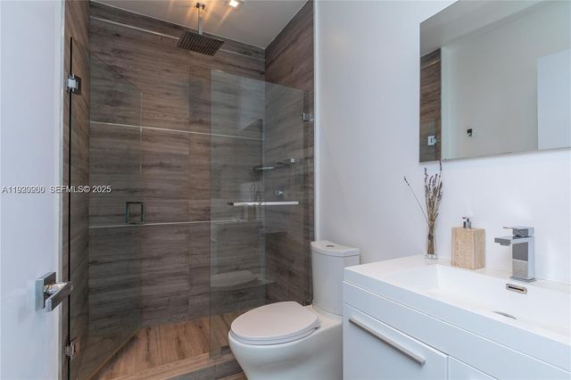 1150 98th St 10, Bay Harbor Islands, FL 33154