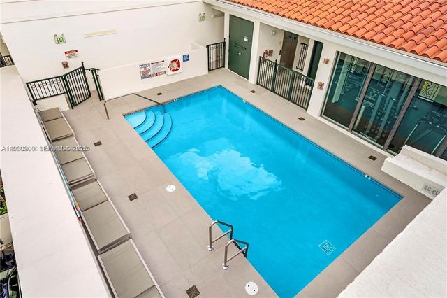 1150 98th St 10, Bay Harbor Islands, FL 33154