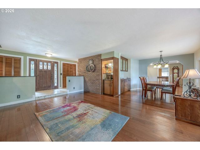 2798 FIRWOOD Way, Eugene, OR 97401