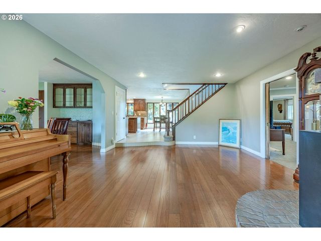 2798 FIRWOOD Way, Eugene, OR 97401